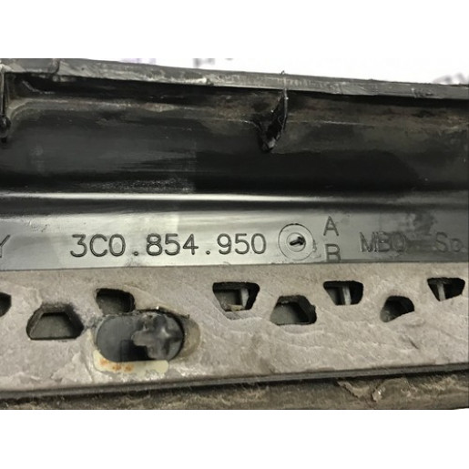 Молдинг дверей задній правий VW Passat B6 Wagon 2005-2010 3C0854950A